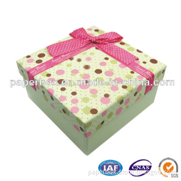 Strong Cardboard Box with Butterfly